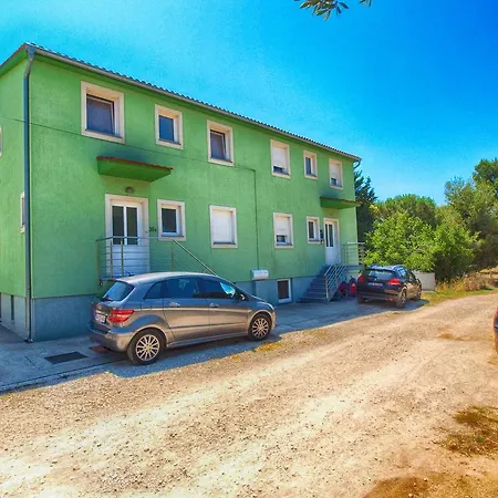 Apartman Anka 1420 *