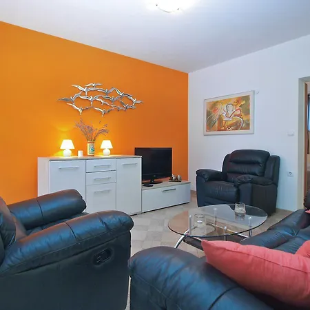 Anka 1420 Apartman *