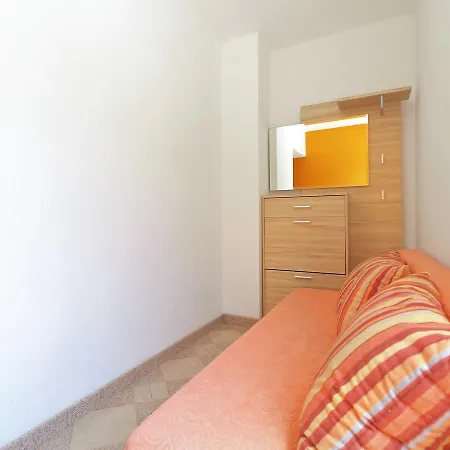 Apartman Anka 1420 *